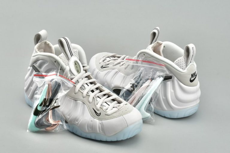 nike foamposite removable swoosh