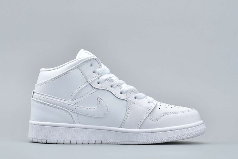 Grade School Air Jordan Retro 1 Mid White/Pure Platinum - FavSole.com