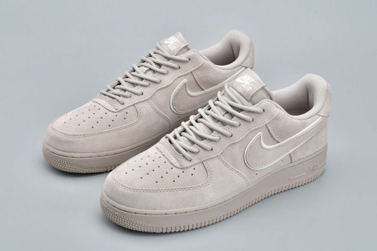 nike air force 1 suede moon particle