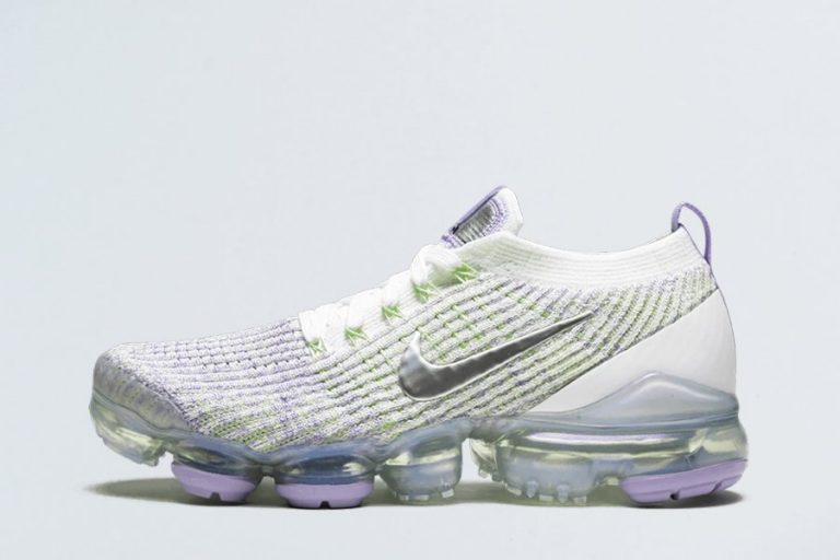 nike vapormax white and purple