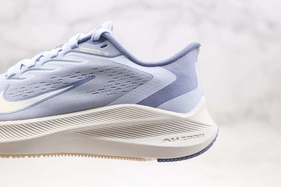 Women’s Nike Zoom Winflo 7 Running Shoes White/Light Blue - FavSole.com