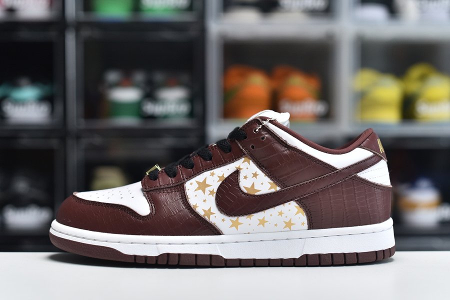 Supreme x Nike SB Dunk Low Brown Stars DH3228-103 For Sale