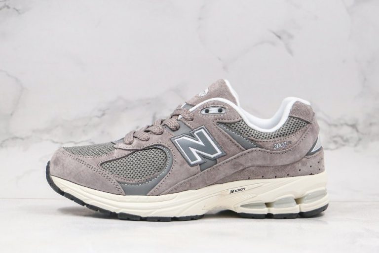 New Balance 2002R Marblehead Light Aluminum - FavSole.com