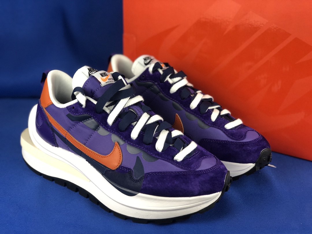nike sacai vaporwaffle iris