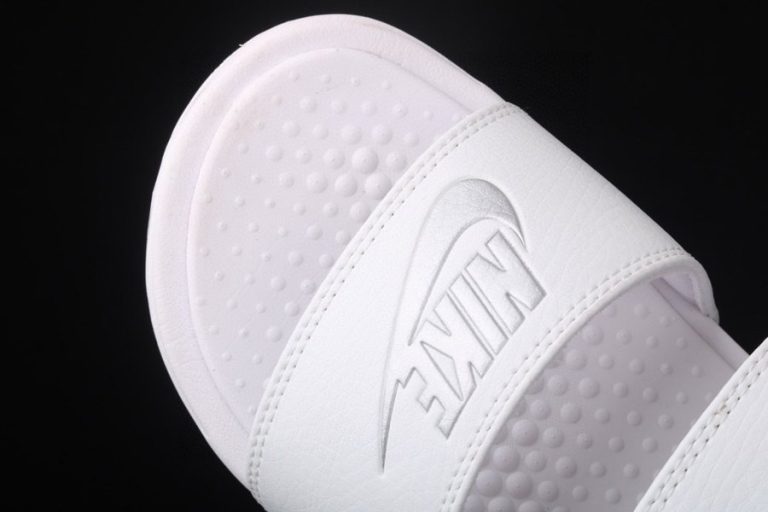 nike benassi 37