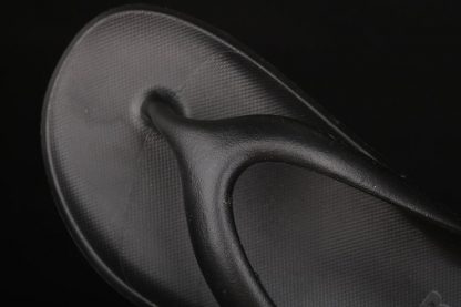 new balance black flip flops