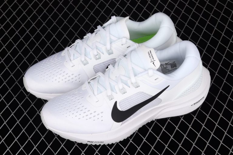 nike vomero white